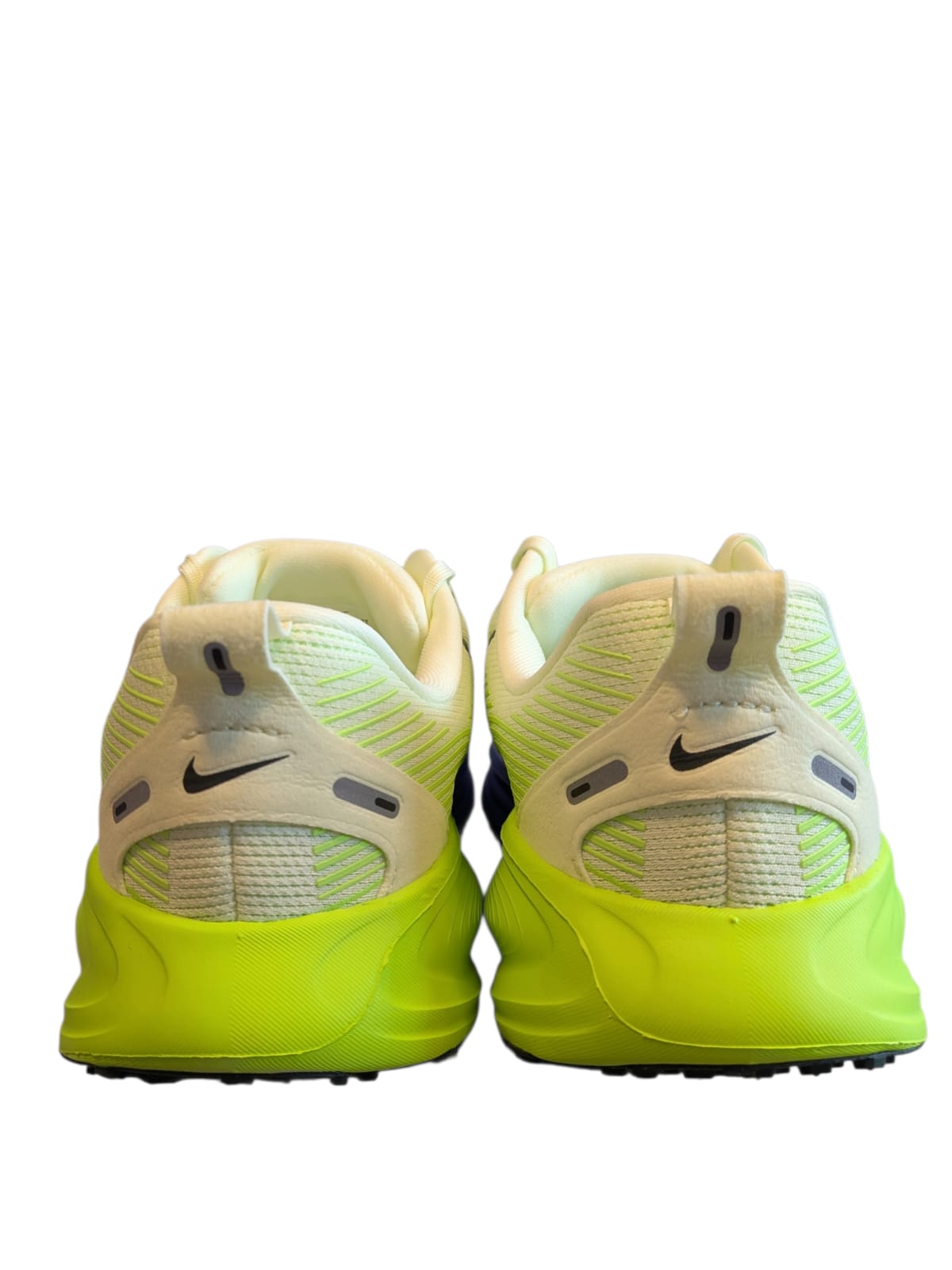 Nike Vomero 18 GS